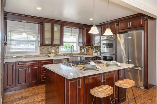 1883 Parrott Drive, San Mateo, CA 94402