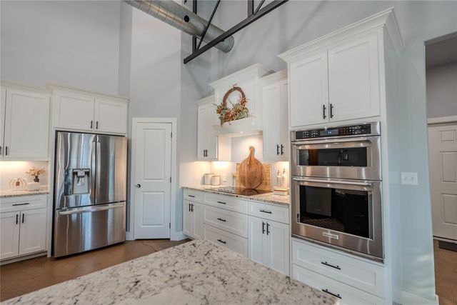 14001 Kelly Drive, Noble, OK 73068