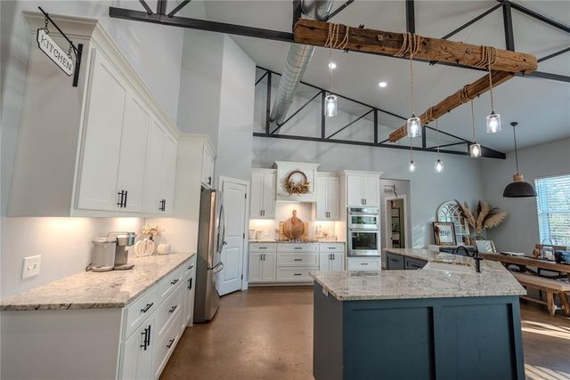 14001 Kelly Drive, Noble, OK 73068