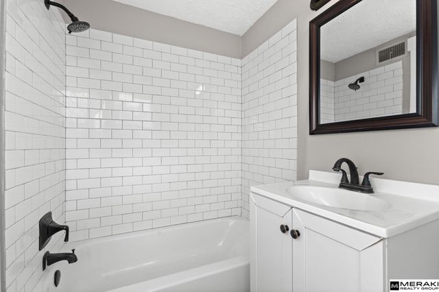 4201 Mayberry Street, Omaha, NE 68105