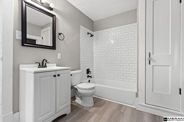 4201 Mayberry Street, Omaha, NE 68105