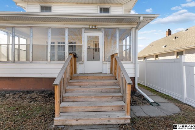 4201 Mayberry Street, Omaha, NE 68105