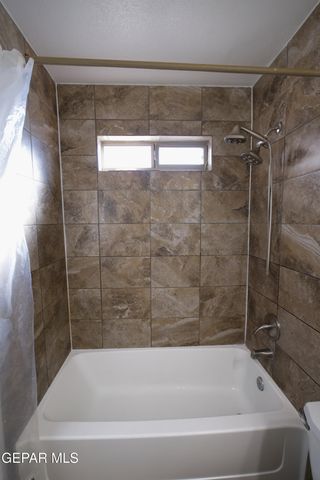 13043 Oscar Chacon, San Elizario, TX 79849