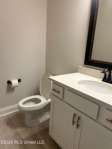 7719 Claymont Circle, Ocean Springs, MS 39564