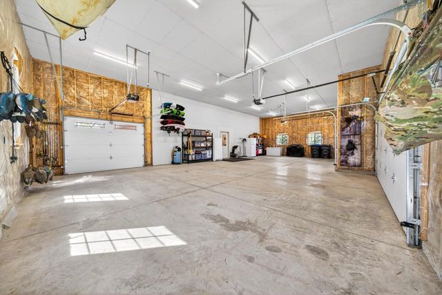 8783 COUNTY RD K, Omro, WI 54963