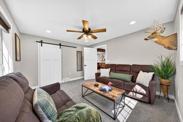 8783 COUNTY RD K, Omro, WI 54963