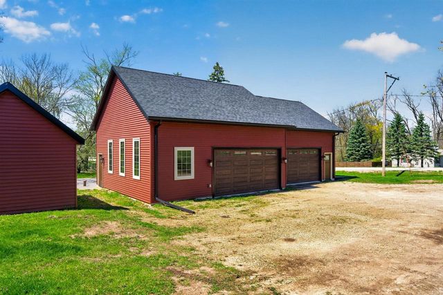 8783 COUNTY RD K, Omro, WI 54963