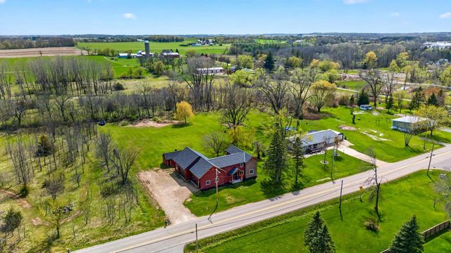 8783 COUNTY RD K, Omro, WI 54963