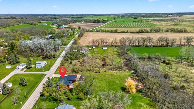 8783 COUNTY RD K, Omro, WI 54963