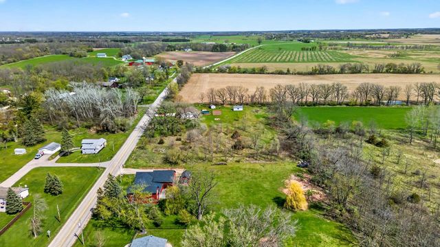 8783 COUNTY RD K, Omro, WI 54963
