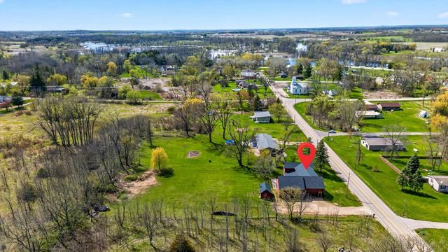 8783 COUNTY RD K, Omro, WI 54963