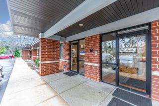 850 S Mchenry Avenue B, Crystal Lake, IL 60014