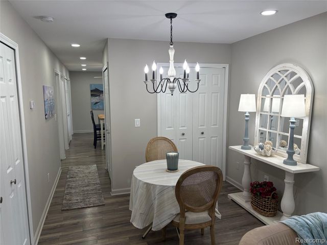 132 Maudlin Street, Novi, MI 48377
