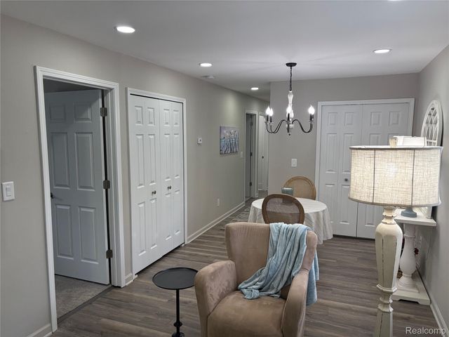 132 Maudlin Street, Novi, MI 48377