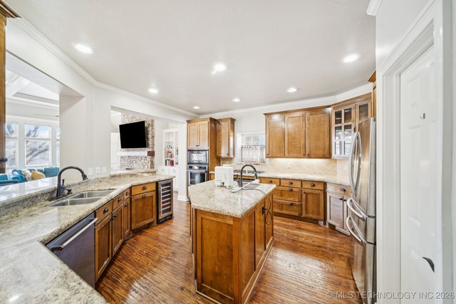 6510 E 83rd Place, Tulsa, OK 74133