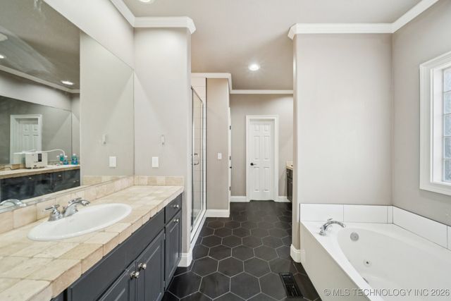 6510 E 83rd Place, Tulsa, OK 74133