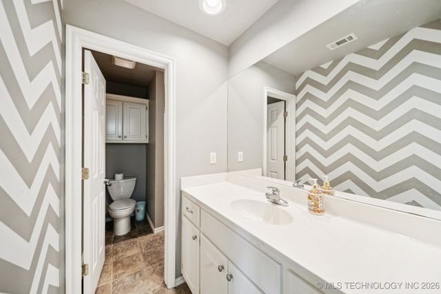 6510 E 83rd Place, Tulsa, OK 74133