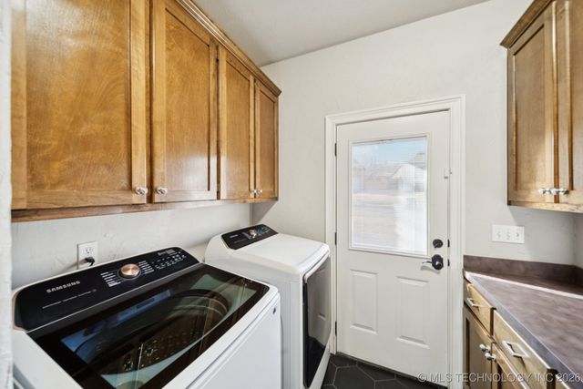 6510 E 83rd Place, Tulsa, OK 74133