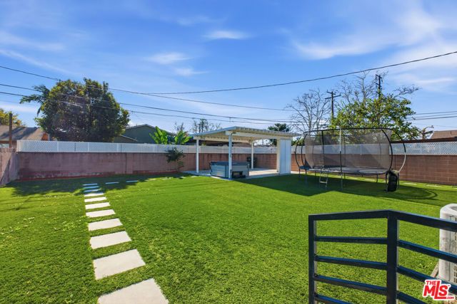 6912 Henrilee Street, Lakewood, CA 90713