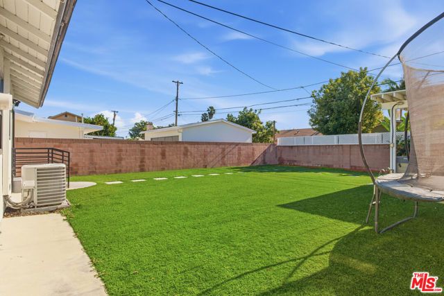 6912 Henrilee Street, Lakewood, CA 90713