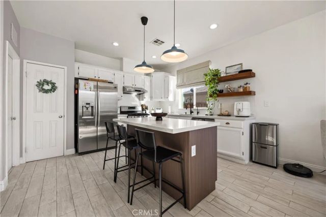 15592 Red Oak, Victorville, CA 92394
