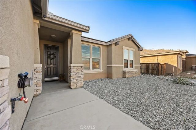 15592 Red Oak, Victorville, CA 92394