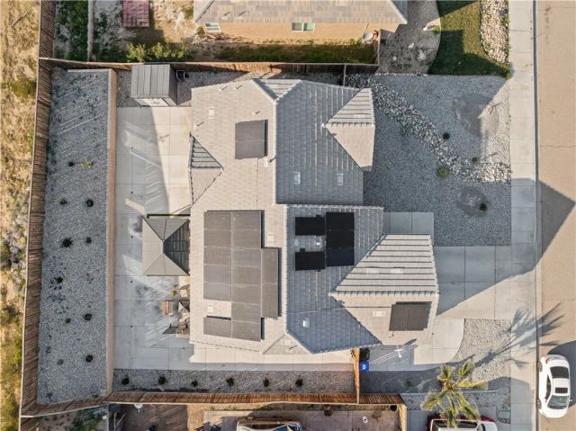 15592 Red Oak, Victorville, CA 92394
