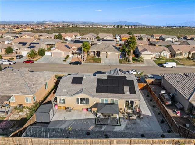 15592 Red Oak, Victorville, CA 92394