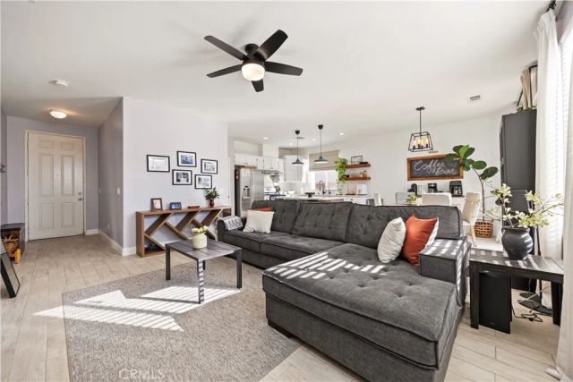 15592 Red Oak, Victorville, CA 92394