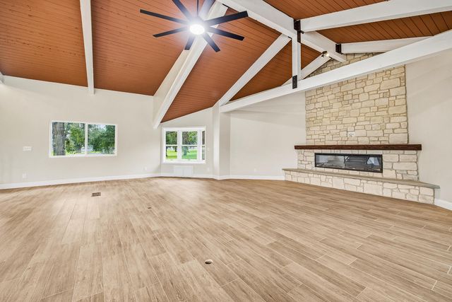 31191 Rd 160 160, Visalia, CA 93292