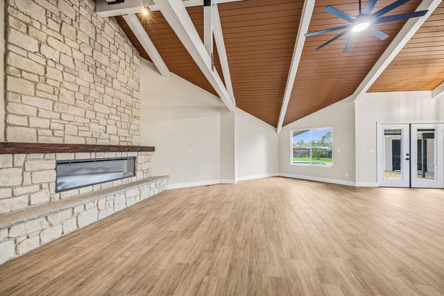 31191 Rd 160 160, Visalia, CA 93292