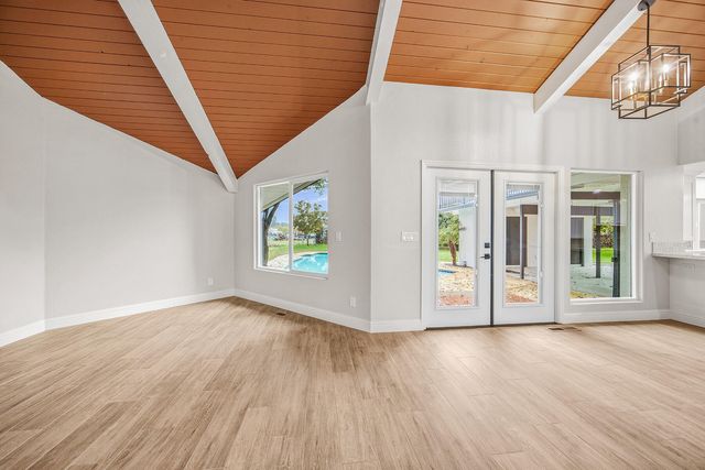 31191 Rd 160 160, Visalia, CA 93292