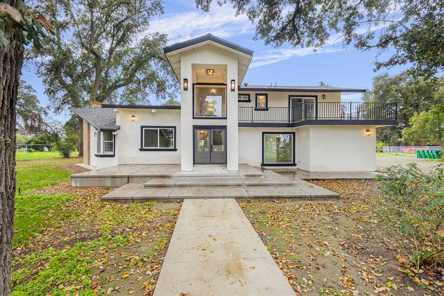 31191 Rd 160 160, Visalia, CA 93292