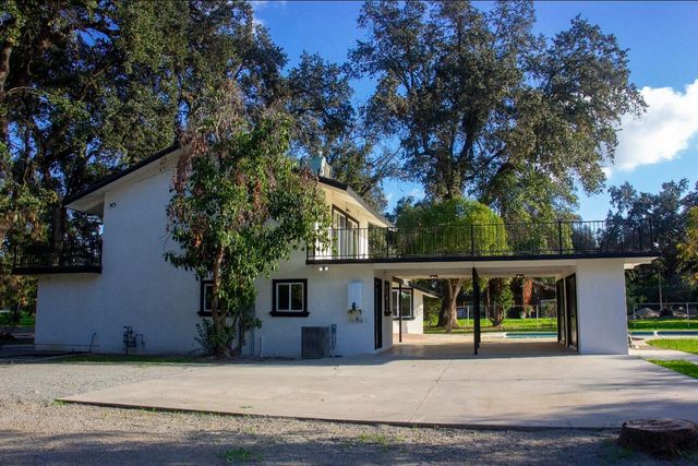 31191 Rd 160 160, Visalia, CA 93292