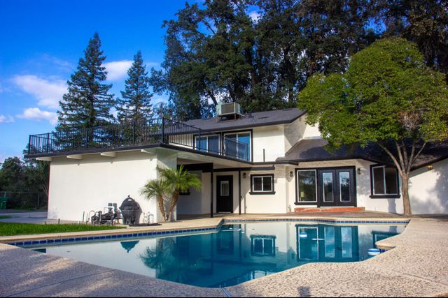 31191 Rd 160 160, Visalia, CA 93292