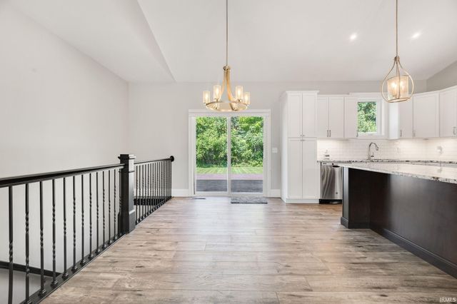 53667 Terre Verde Hills Court, South Bend, IN 46628