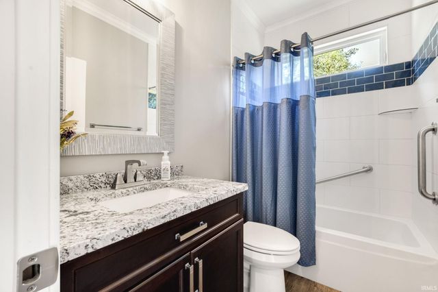 53667 Terre Verde Hills Court, South Bend, IN 46628
