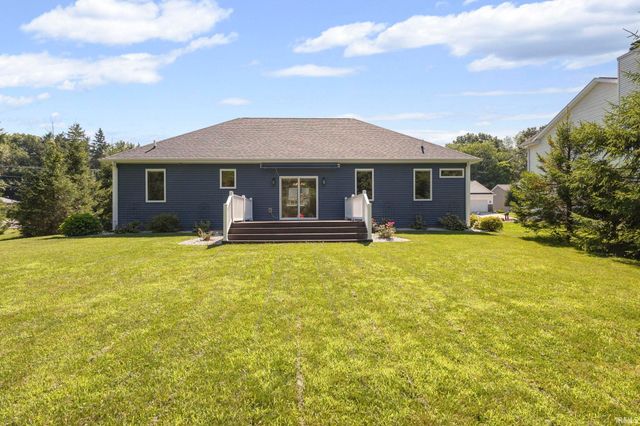 53667 Terre Verde Hills Court, South Bend, IN 46628