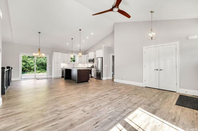 53667 Terre Verde Hills Court, South Bend, IN 46628