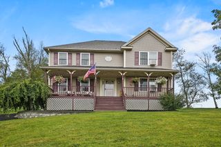 43 New Braintree Road, North Brookfield, MA 01535