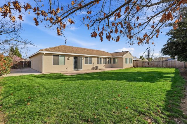 2119 Greenhorn Creek Cir, Plumas Lake, CA 95961