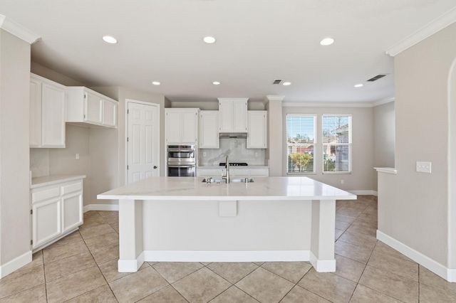 2119 Greenhorn Creek Cir, Plumas Lake, CA 95961