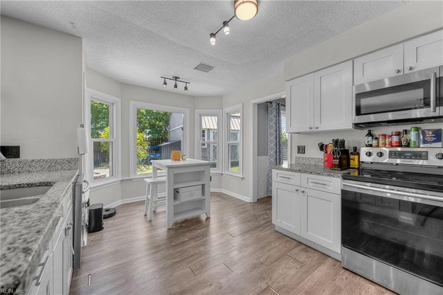 901 Chaka CT, Virginia Beach, VA 23454