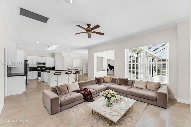 2625 Fairways Dr, Homestead, FL 33035