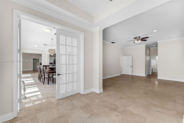 2625 Fairways Dr, Homestead, FL 33035