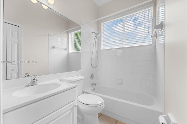 2625 Fairways Dr, Homestead, FL 33035