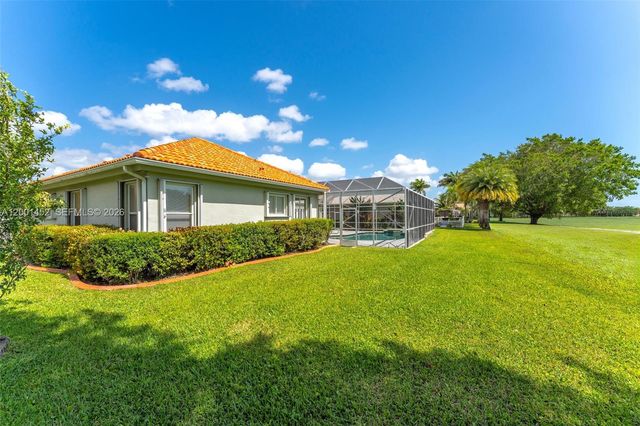 2625 Fairways Dr, Homestead, FL 33035