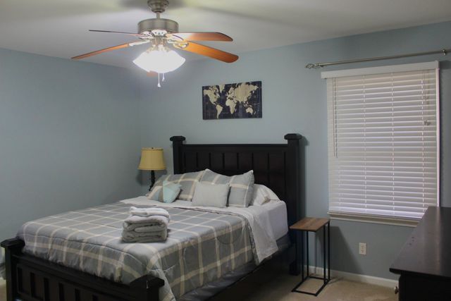 206 PLEASANT LN, Mcgaheysville, VA 22840