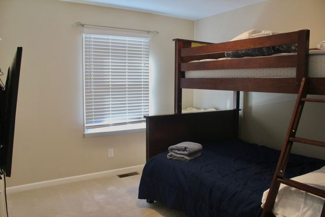 206 PLEASANT LN, Mcgaheysville, VA 22840