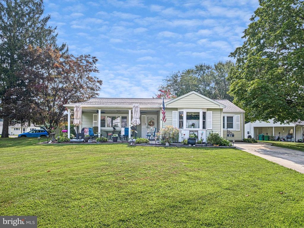 21 WARDOR AVE, New Castle, DE 19720